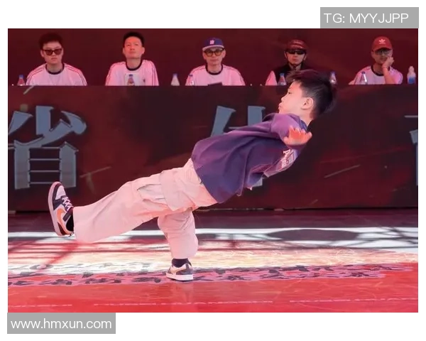 武汉街舞队的灵活性揭秘：街舞巨献带你领略舞动魅力与激情